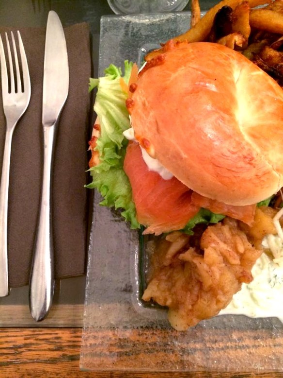 11081557_771076279654896_127751113_n