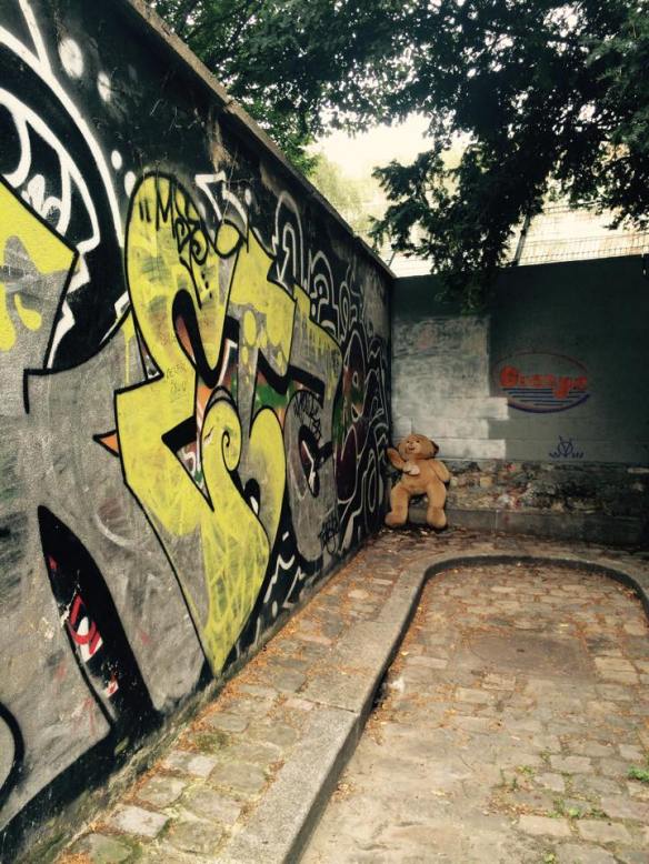 12022989_859613160801207_1399062338_n