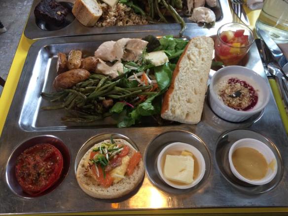 12041910_859613034134553_753314923_n